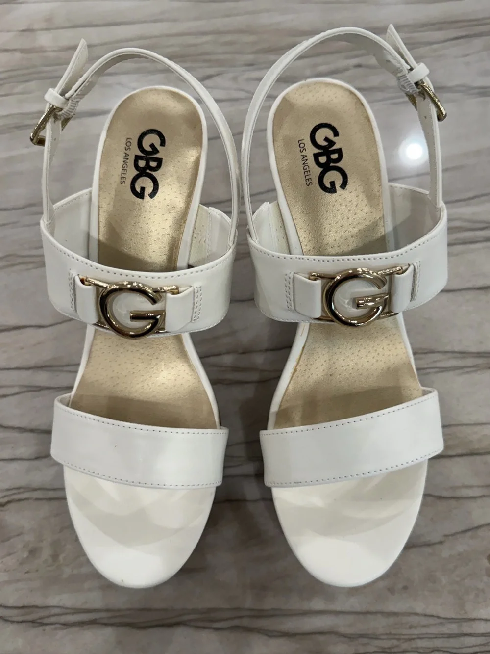 GBG Los Angeles White Leather Gold G-Logo Block Heel Sandals